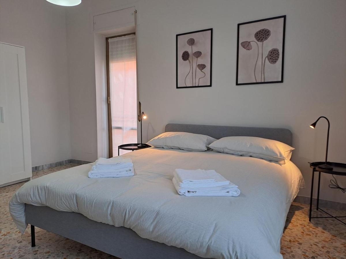 Apartamento Torre Spaccata For 6 With Parking